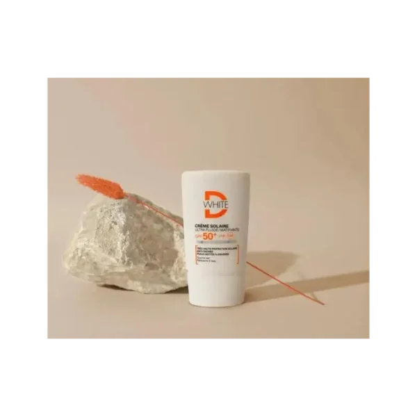 DWHITE CREME SOLAIRE MATIFIANTE SPF50+ PEAUX MIXTES A GRASSES 40ML